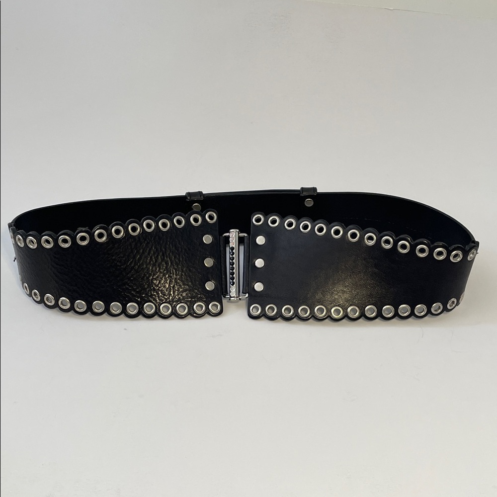 Vintage LE CHATEAU Y2K Black Leather Belt w Silver Eyelets & Crystal Front Clasp